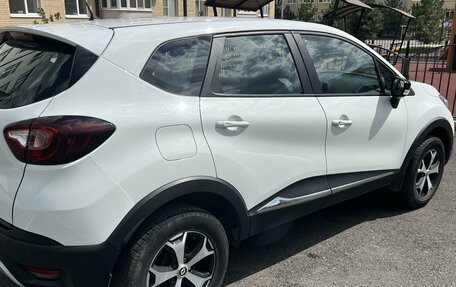 Renault Kaptur I рестайлинг, 2019 год, 1 695 000 рублей, 5 фотография