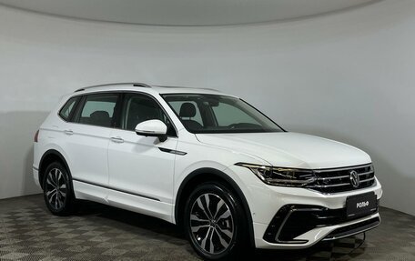 Volkswagen Tiguan II, 2023 год, 5 600 000 рублей, 3 фотография