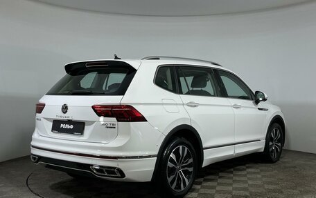 Volkswagen Tiguan II, 2023 год, 5 600 000 рублей, 4 фотография