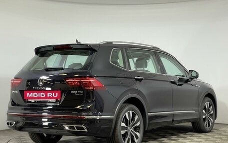 Volkswagen Tiguan II, 2023 год, 5 600 000 рублей, 6 фотография