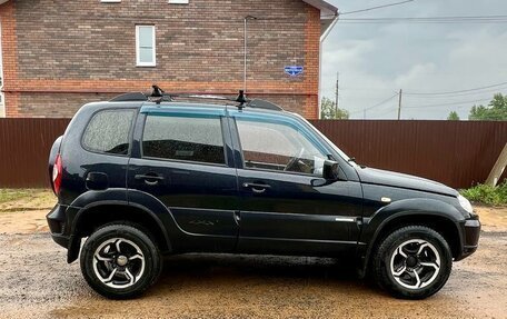 Chevrolet Niva I рестайлинг, 2011 год, 625 000 рублей, 4 фотография