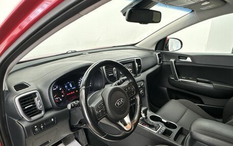 KIA Sportage IV рестайлинг, 2018 год, 2 330 000 рублей, 2 фотография