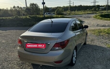 Hyundai Solaris II рестайлинг, 2011 год, 680 000 рублей, 4 фотография