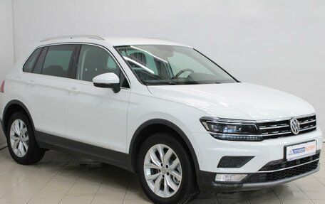 Volkswagen Tiguan II, 2017 год, 2 649 000 рублей, 3 фотография