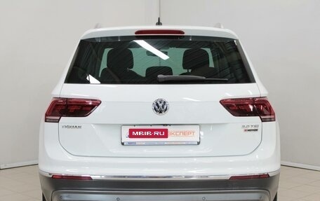 Volkswagen Tiguan II, 2017 год, 2 649 000 рублей, 6 фотография