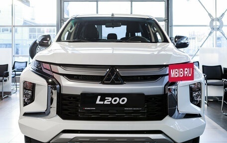 Mitsubishi L200 IV рестайлинг, 2023 год, 5 190 000 рублей, 2 фотография