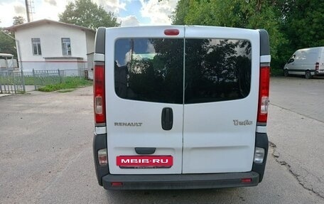 Renault Trafic, 2006 год, 850 000 рублей, 3 фотография