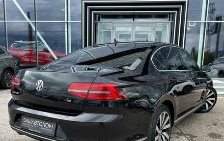 Volkswagen Passat B8 рестайлинг, 2015 год, 1 730 000 рублей, 4 фотография