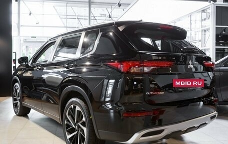 Mitsubishi Outlander, 2024 год, 4 800 000 рублей, 7 фотография