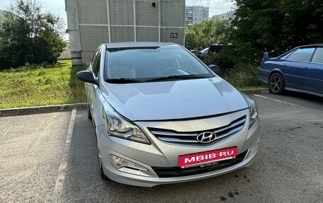 Hyundai Solaris II рестайлинг, 2014 год, 950 000 рублей, 3 фотография