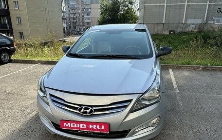 Hyundai Solaris II рестайлинг, 2014 год, 950 000 рублей, 2 фотография