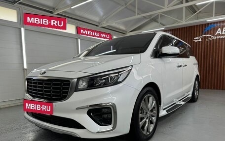 KIA Carnival III, 2018 год, 3 500 000 рублей, 2 фотография