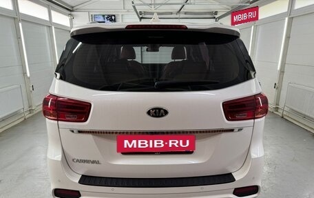 KIA Carnival III, 2018 год, 3 500 000 рублей, 6 фотография