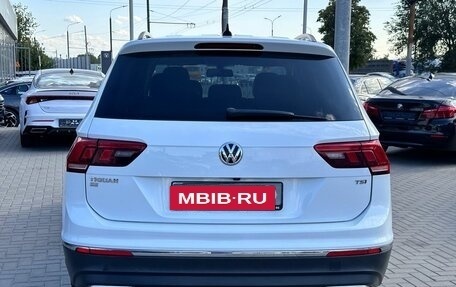 Volkswagen Tiguan II, 2018 год, 2 799 900 рублей, 6 фотография