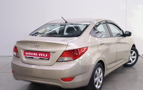 Hyundai Solaris II рестайлинг, 2012 год, 730 000 рублей, 3 фотография