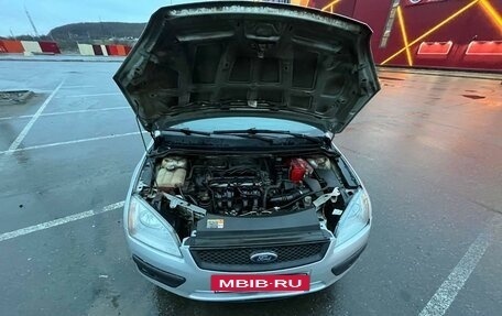 Ford Focus II рестайлинг, 2005 год, 370 000 рублей, 2 фотография