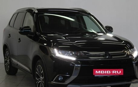 Mitsubishi Outlander III рестайлинг 3, 2018 год, 2 379 000 рублей, 3 фотография