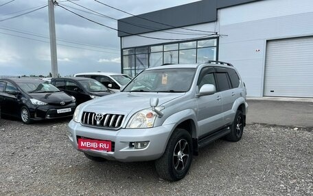 Toyota Land Cruiser Prado 120 рестайлинг, 2006 год, 1 889 000 рублей, 2 фотография