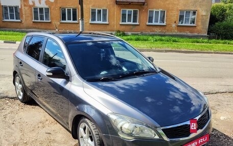 KIA cee'd I рестайлинг, 2011 год, 2 фотография