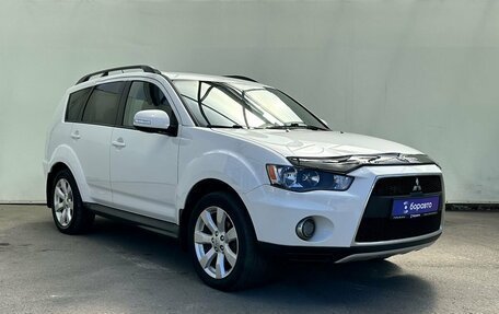 Mitsubishi Outlander III рестайлинг 3, 2011 год, 1 400 000 рублей, 2 фотография