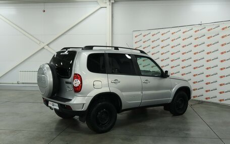 Chevrolet Niva I рестайлинг, 2012 год, 700 000 рублей, 3 фотография