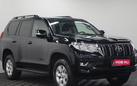 Toyota Land Cruiser Prado 150 рестайлинг 2, 2021 год, 5 999 000 рублей, 3 фотография