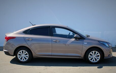 Hyundai Solaris II рестайлинг, 2021 год, 1 645 000 рублей, 4 фотография