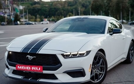 Ford Mustang, 2023 год, 7 770 000 рублей, 3 фотография