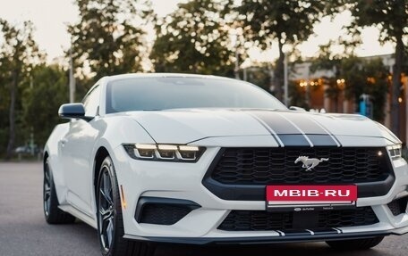 Ford Mustang, 2023 год, 7 770 000 рублей, 4 фотография