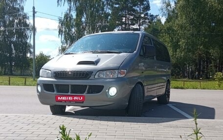 Hyundai Starex I рестайлинг, 2001 год, 650 000 рублей, 3 фотография