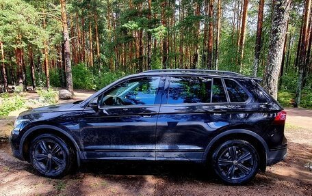 Volkswagen Tiguan II, 2021 год, 3 300 000 рублей, 3 фотография