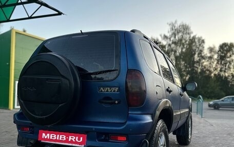 Chevrolet Niva I рестайлинг, 2006 год, 410 000 рублей, 3 фотография