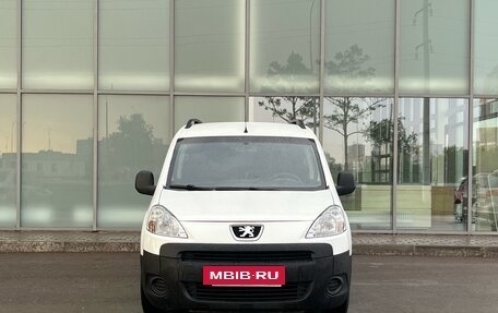 Peugeot Partner II рестайлинг 2, 2012 год, 700 000 рублей, 2 фотография