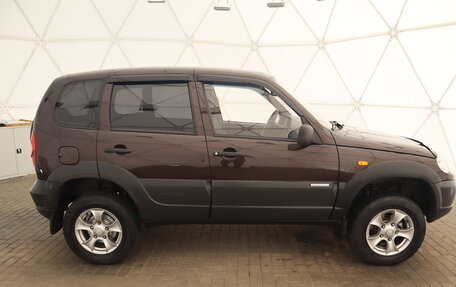 Chevrolet Niva I рестайлинг, 2009 год, 525 000 рублей, 2 фотография