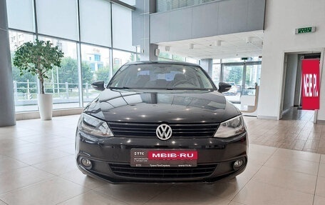 Volkswagen Jetta VI, 2012 год, 1 068 000 рублей, 2 фотография