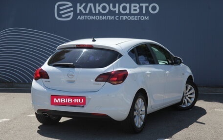 Opel Astra J, 2011 год, 2 фотография