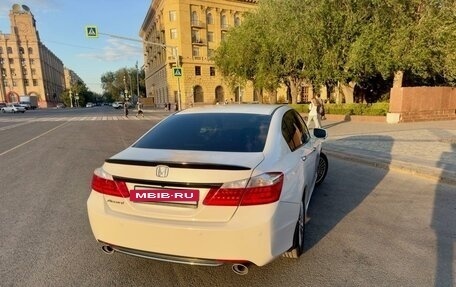 Honda Accord IX рестайлинг, 2013 год, 1 900 000 рублей, 3 фотография