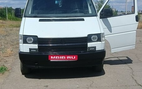 Volkswagen Transporter T4, 1991 год, 800 000 рублей, 3 фотография