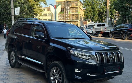 Toyota Land Cruiser Prado 150 рестайлинг 2, 2018 год, 5 850 000 рублей, 2 фотография