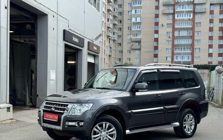 Mitsubishi Pajero IV, 2015 год, 2 549 000 рублей, 3 фотография