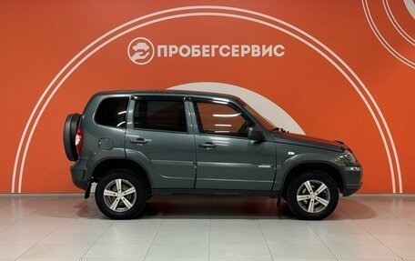 Chevrolet Niva I рестайлинг, 2017 год, 850 000 рублей, 4 фотография