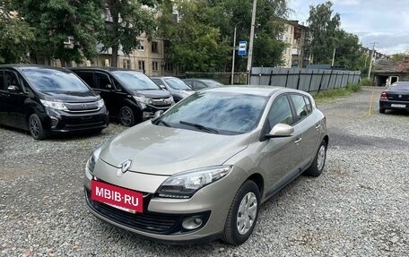 Renault Megane III, 2014 год, 980 000 рублей, 2 фотография