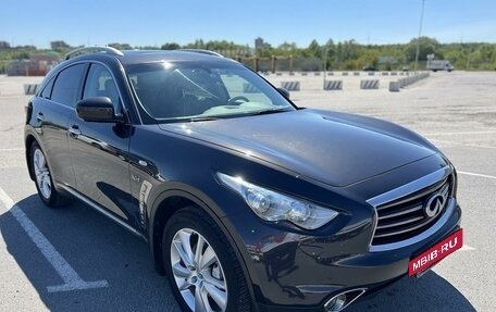 Infiniti QX70, 2016 год, 3 300 000 рублей, 2 фотография