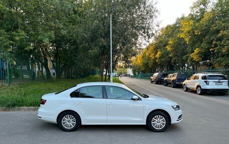 Volkswagen Jetta VI, 2018 год, 1 540 000 рублей, 6 фотография