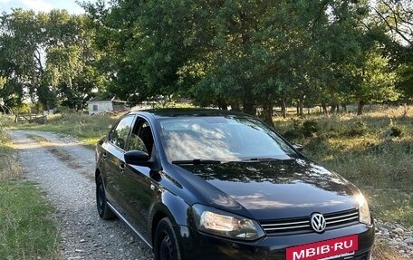 Volkswagen Polo VI (EU Market), 2013 год, 700 000 рублей, 4 фотография