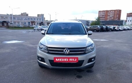 Volkswagen Tiguan I, 2015 год, 1 655 000 рублей, 2 фотография