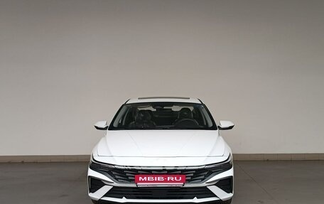 Hyundai Elantra, 2024 год, 2 600 000 рублей, 2 фотография