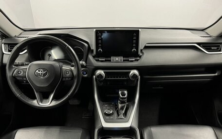 Toyota RAV4, 2020 год, 3 345 000 рублей, 8 фотография