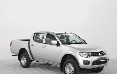 Mitsubishi L200 IV рестайлинг, 2014 год, 1 550 000 рублей, 3 фотография