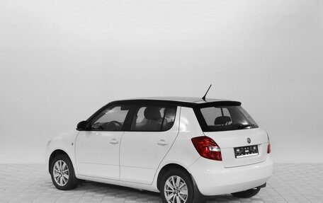 Skoda Fabia II, 2013 год, 800 000 рублей, 4 фотография